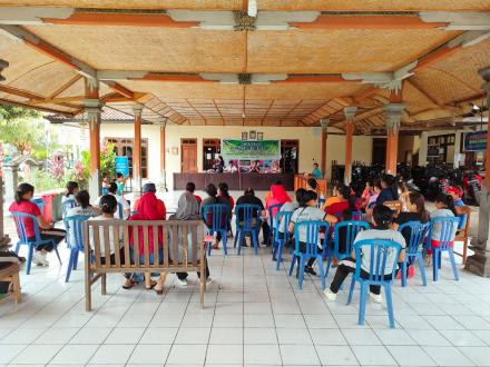 Rapat Evaluasi Pelaksanaan Posyandu Desa Banyupoh